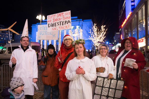 Luciatåg utanför konserthuset